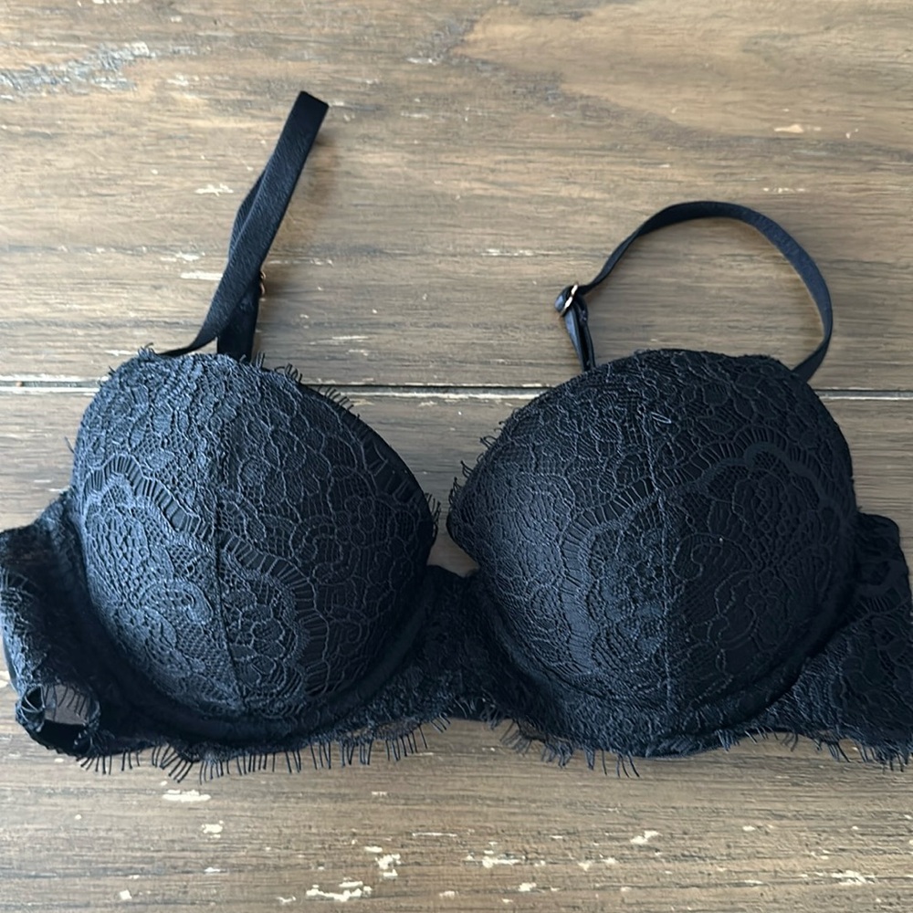 Victoria’s Secret Dream Angels lined Demi bra 32B*